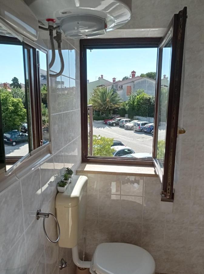 "Sunny" - Studio Apartment Pula Exteriör bild